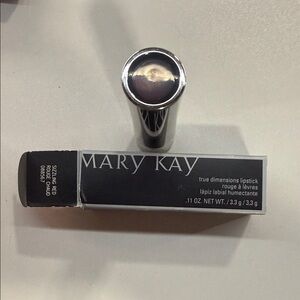 Mary Kay True Dimensions Lipstick in Bold Red
